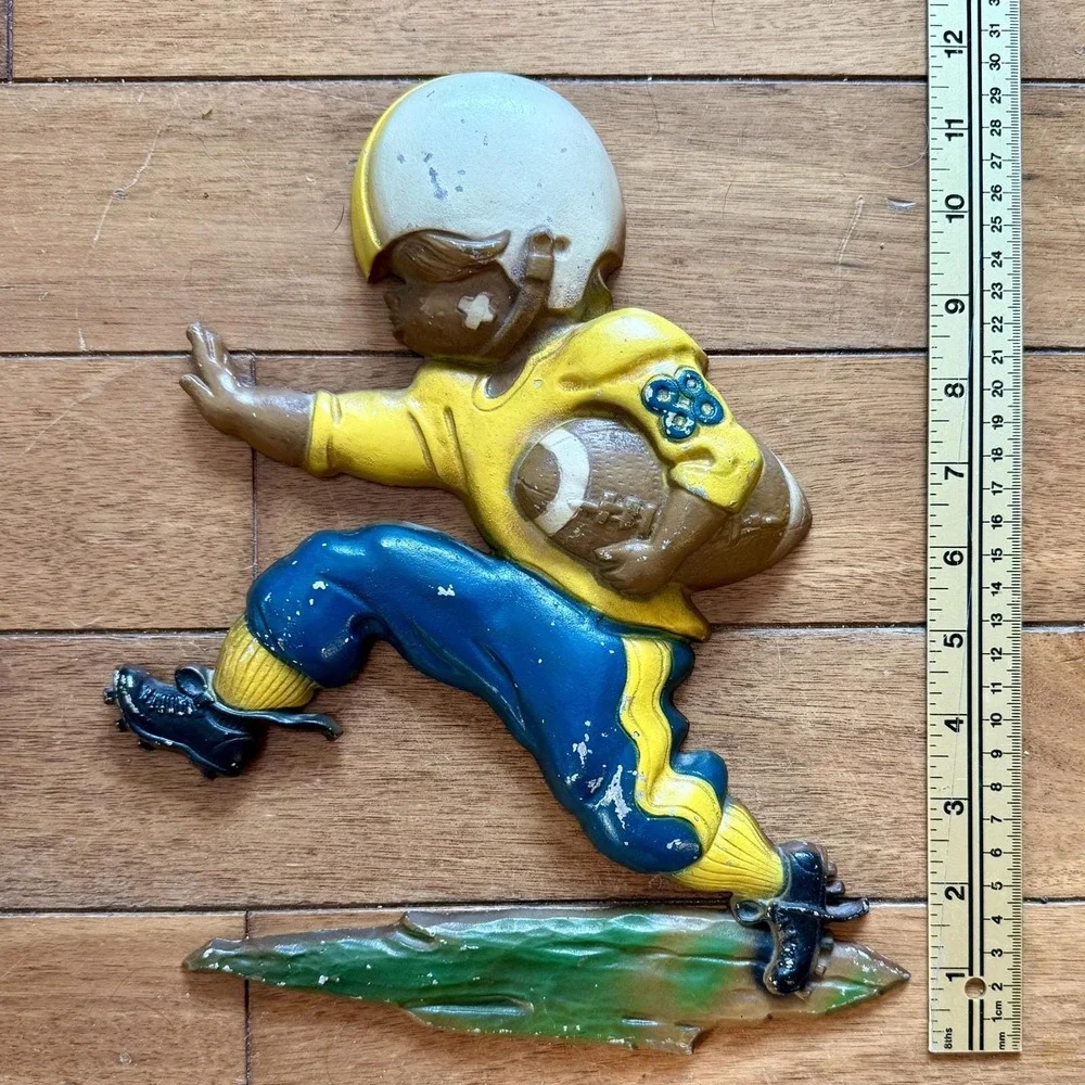 Vintage 1970 Sexton Metal Michigan Football Wall Art USA Maize Blue Gold 88 UofM